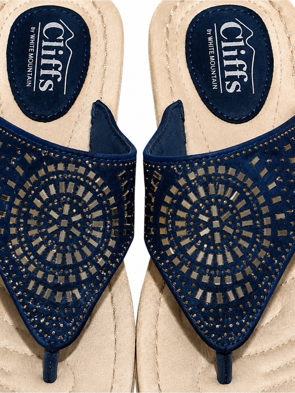 Cliffs by White Mountain Navy Embellished Comfort Thong Sandals Size 6M EUC - Picture 3 of 5